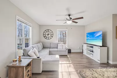 178 Rowe Court, Hendersonville, NC 28792 - Photo 3