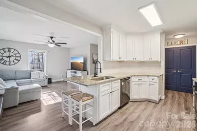 178 Rowe Court, Hendersonville, NC 28792 - Photo 5