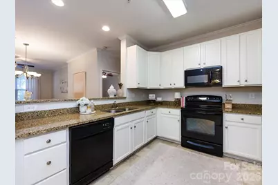 1000 E Woodlawn Road #113, Charlotte, NC 28209 - Photo 7