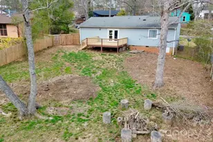 327 Heather Ct, Asheville, NC 28804 - Photo 5