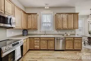 105 Fox Tail Ct, Statesville, NC 28677 - Photo 11