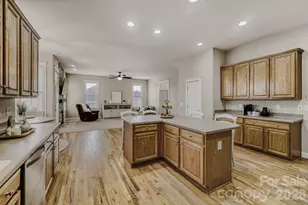 105 Fox Tail Ct, Statesville, NC 28677 - Photo 9