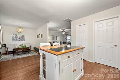 4719 Mortonhall Road, Charlotte, NC 28215 - Photo 13