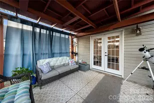 4719 Mortonhall Rd, Charlotte, NC 28215 - Photo 27