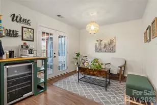 4719 Mortonhall Rd, Charlotte, NC 28215 - Photo 7