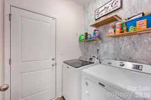 609 N Mulberry St, Statesville, NC 28677 - Photo 13