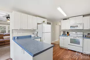 211 Ratchford Farm Rd, Gastonia, NC 28056 - Photo 7