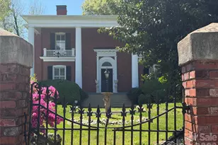 15 Kings Mountain St, York, SC 29745 - Photo 3