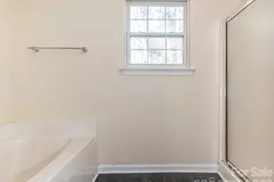 6203 Forest Pond Dr, Charlotte, NC 28262 - Photo 35