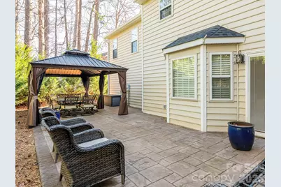 6203 Forest Pond Drive, Charlotte, NC 28262 - Photo 5