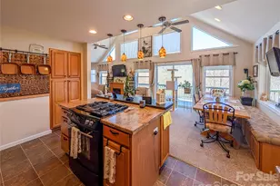 305 Majestic Mountain Dr, Burnsville, NC 28714 - Photo 21