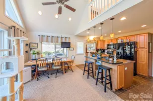 305 Majestic Mountain Dr, Burnsville, NC 28714 - Photo 19