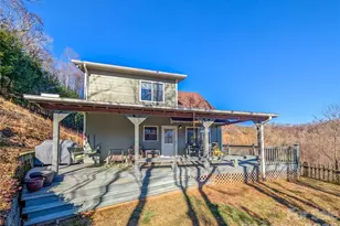 305 Majestic Mountain Dr, Burnsville, NC 28714 - Photo 5