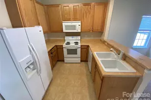 8602 Twined Creek Ln, Charlotte, NC 28227 - Photo 7