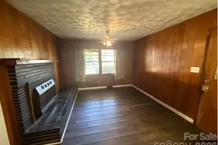 211 Austin St, Albemarle, NC 28001 - Photo 9