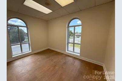 375 10th Avenue Drive NE, Hickory, NC 28601 - Photo 13