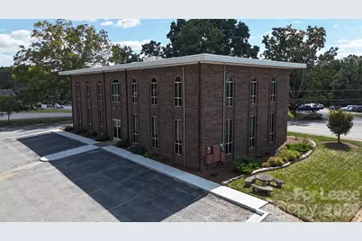 375 10th Avenue Drive NE, Hickory, NC 28601 - Photo 15