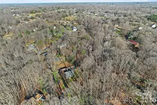 2530 Heritage Cir, Statesville, NC 28625 - Photo 7