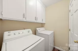 2530 Heritage Cir, Statesville, NC 28625 - Photo 15