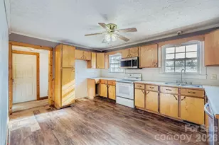 901 Klondale St, China Grove, NC 28023 - Photo 7