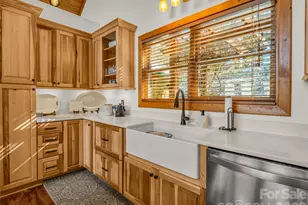 32 Zebulon Ln, Mars Hill, NC 28754 - Photo 19