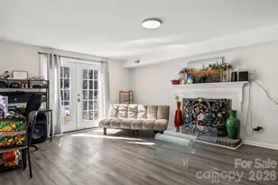 10718 Downpatrick Pl, Charlotte, NC 28262 - Photo 11