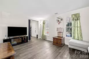 10718 Downpatrick Pl, Charlotte, NC 28262 - Photo 5