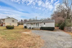 1406 Pleasant Plains Rd, Matthews, NC 28105 - Photo 15