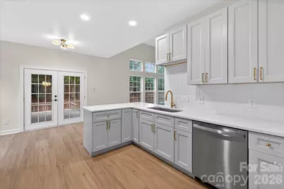 6917 Lenhart Drive, Charlotte, NC 28226 - Photo 13