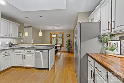 132 Camellia Way, Hendersonville, NC 28739 - Photo 13