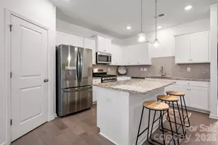 215 Harpers Run Ln, Matthews, NC 28104 - Photo 9