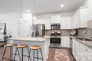 215 Harpers Run Ln, Matthews, NC 28104 - Photo 7