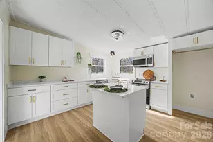 13215 Peppercorn Ln, Midland, NC 28107 - Photo 9