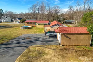 2410 Juniper Dr, Charlotte, NC 28269 - Photo 21