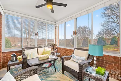 8579 Highland Glen Drive, Charlotte, NC 28269 - Photo 15