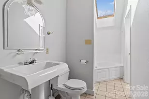 299 Blue Ridge Dr S, Marion, NC 28752 - Photo 17