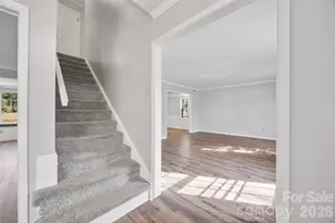 812 Duffy Ct, Matthews, NC 28105 - Photo 3