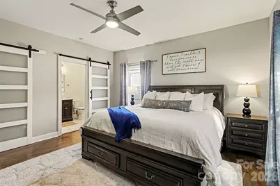 148 N Smallwood Place, Charlotte, NC 28216 - Photo 17