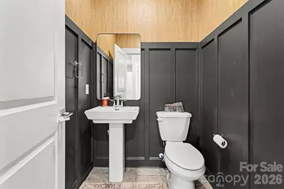 148 N Smallwood Place, Charlotte, NC 28216 - Photo 25