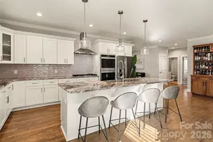 148 N Smallwood Pl, Charlotte, NC 28216 - Photo 5