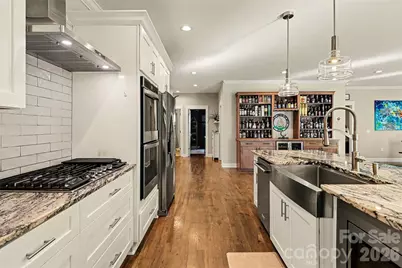 148 N Smallwood Place, Charlotte, NC 28216 - Photo 5