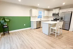 6016 Bellastead Dr, Charlotte, NC 28214 - Photo 3