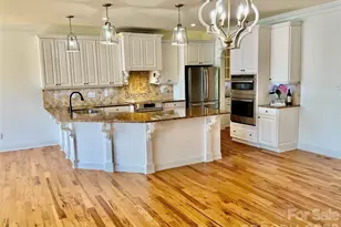 5231 Peninsula Dr, Granite Falls, NC 28630 - Photo 5