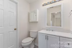 1101 E Morehead St, Charlotte, NC 28204 - Photo 9