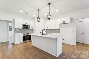 209B N Yadkin Ave N, Spencer, NC 28159 - Photo 9