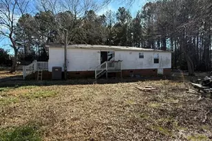 373 Griggs Rd, Clover, SC 29710 - Photo 5