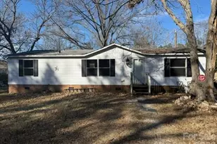 373 Griggs Rd, Clover, SC 29710 - Photo 1