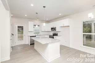 225 Butterfield Cir, Statesville, NC 28625 - Photo 9