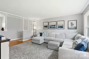 6814 Starcrest Dr, Charlotte, NC 28210 - Photo 7