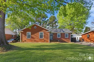 6814 Starcrest Dr, Charlotte, NC 28210 - Photo 1